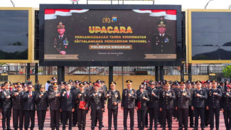 83 Personel Polresta Sidoarjo Dianugerahi Satlancana Pengabdian dari Presiden Prabowo