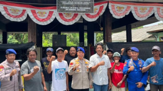 Ancaman Trawl, Satpolairud Polres Gresik Ajak Nelayan Jaga Laut