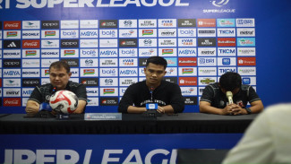 Carlos Parreira Targetkan Raih Poin di Kandang Persita