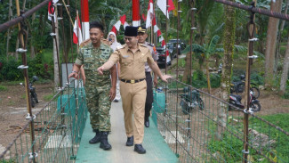 Mas Ipin Nilai Jembatan Gantung di Dusun Gendingan Bermanfaat untuk Aktivitas Masyarakat