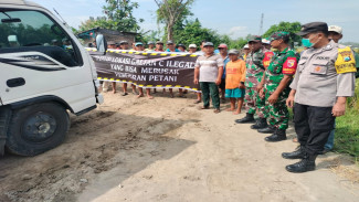 Ancam Pertanian, Petani di Mojokerto Demo Tolak Galian C Ilegal