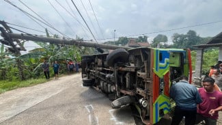 Odong-odong Sarat Penumpang di Mojokerto Tak Kuat Nanjak Mundur Tabrak Tiang Listrik, 1 Orang Tewas
