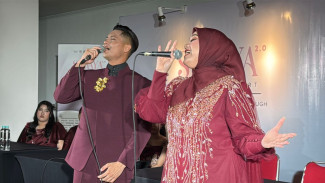 Konser Fadhilah Intan di Surabaya Gambarkan Perjalanan Karir Musiknya