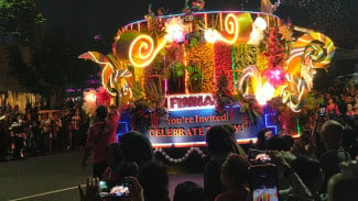 FINNA Meriahkan Surabaya Vaganza 2026 dengan Tema Birthday Light Party Sambut Anniversary ke-50