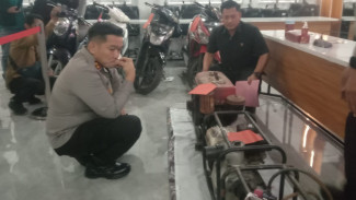 Maling Pompa Air Dibekuk Usai Mencuri di 53 TKP, Pelaku Bawa Istri dan Enam Anaknya Saat Beraksi