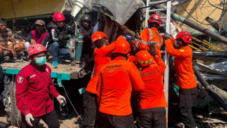 Terjepit Kabin 3 Jam, Evakuasi Sopir Trailer Kecelakaan Maut di Gempol Pasuruan Dramatis