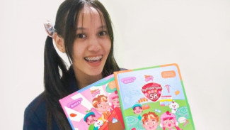 Mahasiswa Unesa Ciptakan Buku Interaktif Zuan dan Wony untuk Kenalkan Gaya Hidup Zero Wasten
