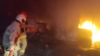 Rumah Laundry di Tambaksari Surabaya Terbakar, Diduga akibat Korsleting Listrik