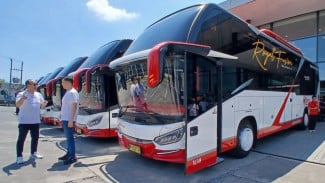 MTrans Ajak Busmania Jajal Bus Multi Class Terbaru Mercedes-Benz