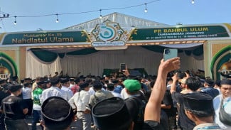 Terjegal Maju Ketum PBNU, Massa Pendukung Gus Yusuf Demo di Arena Muktamar NU