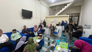 Keberangkatan Ratusan Jemaah Umrah Mojokerto-Jombang Tertunda, Travel Ngaku Jadi Ditipu Agen Tiket