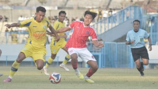 Gresik United Kalahkan Persekat Tegal 2-1, Joko Susilo Evakuasi Lini Depan