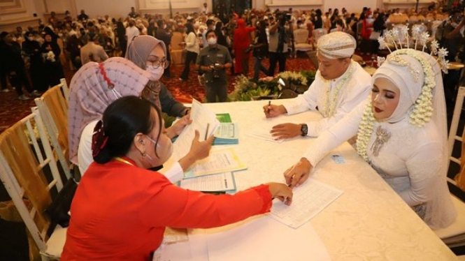 Berbiaya Rp 4 M, Pemkot Surabaya gelar nikah massal termegah