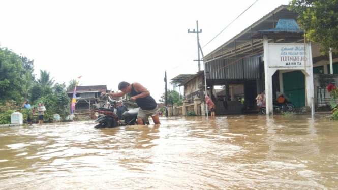 Banjir melanda Tulungagung.