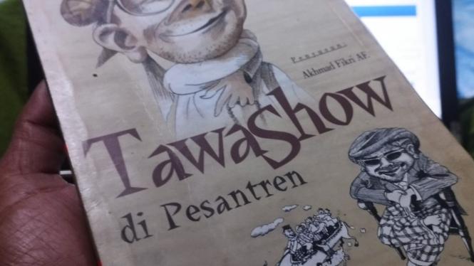 Cover Buku Tawashow di Pesantren.
