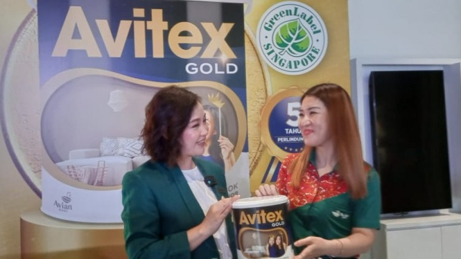 Peluncuran Avitex Gold oleh Avian Brands di Sidoarjo.