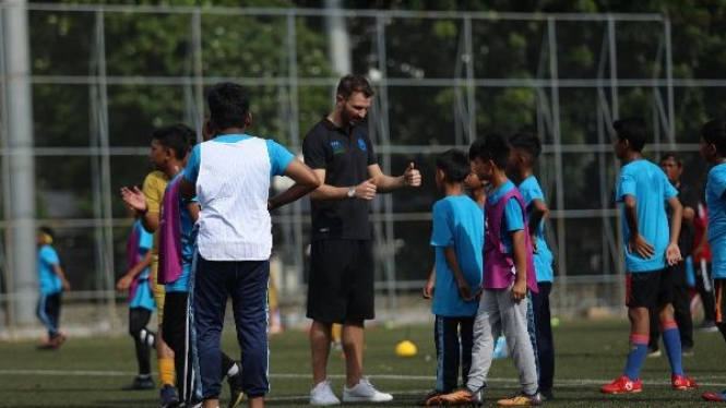 FIFA luncurkan program F4S di Indonesia
