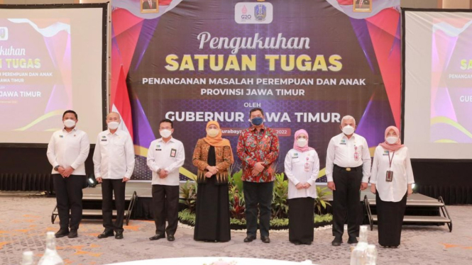 Pengukuhan Satgas PMPA di Gedung Negara Grahadi Surabaya.