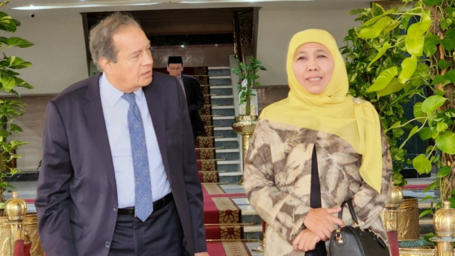Gubernur Jatim bersama Grand Syeikh Al-Azhar Mesir