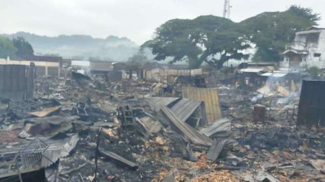 Suasana pasca kebakaran Pasar Kesamben, Blitar.