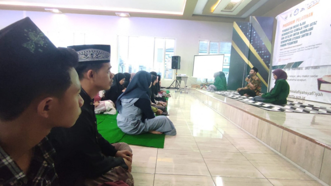 Para guru di Ponpes Tahfizhul Qur'an Sooko Mojokerto ikuti pelatihan