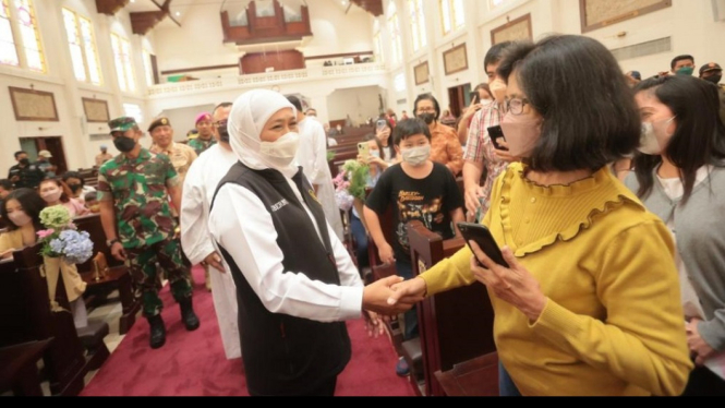 Khofifah Indar Parawansa meninjau Gereja di Surabaya jelang Natal 2022