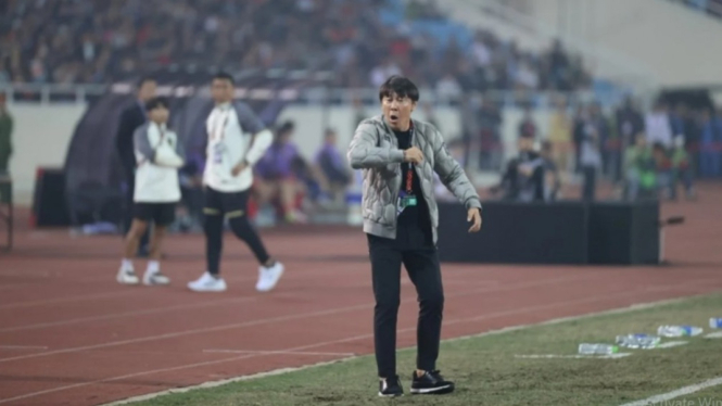 Shin Tae-Yong saat Indonesia Vs Vietnam di Piala AFF 2022