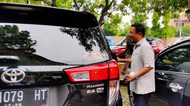 Wakil Ketua DPRD Jatim Anwar Sadad Usai diperiksa KPK.