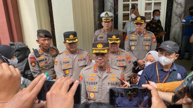Kapolrestabes Surabaya, Kombes Pol Akhmad Yusep Gunawan