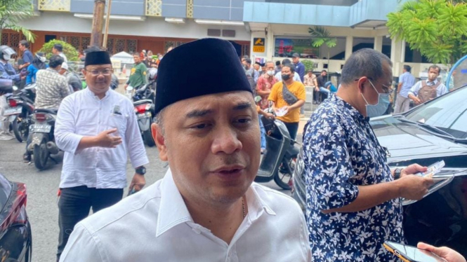 Wali Kota Surabaya meminta Sekolah dan Pekerja WFH