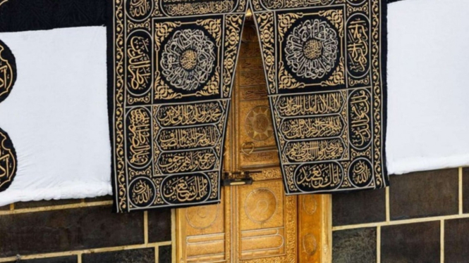 Pintu Kabah di Masjidil Haram