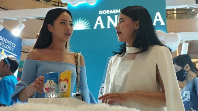 Peluncuran Anessa Doraemon dan Dorami di Surabaya.