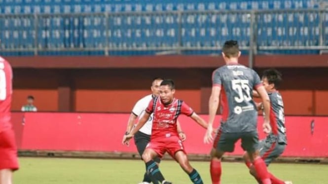 Duel Madura United VS Arema FC