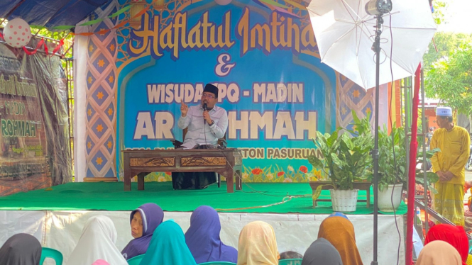 Ketua Gerindra Jatim Anwar Sadad di acara Haflah di Pasuruan.