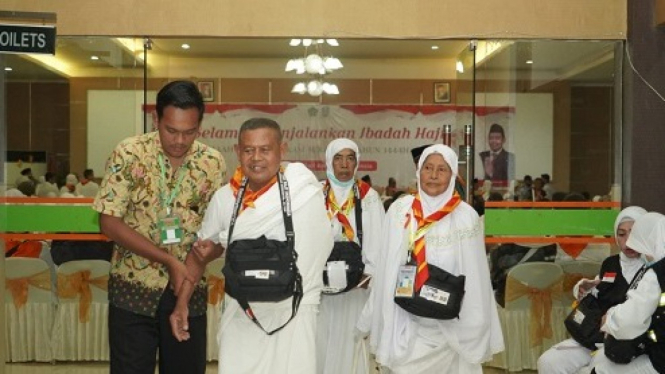 Jemaah Haji gelombang II Embarkasi Surabaya