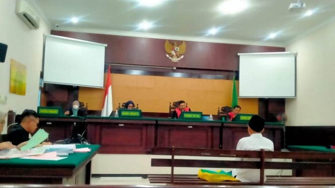 Sidang kasus penggelapan sertifikat tanah STIT Raden Wijaya Mojokerto