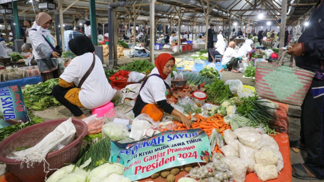 Kiyai Muda Jawa Timur Gelar 'Grebek Pasar