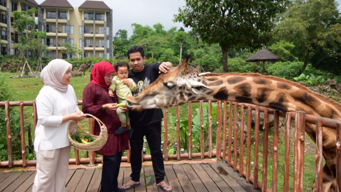 Gubernur Khofifah saat liburan bersama keluarga