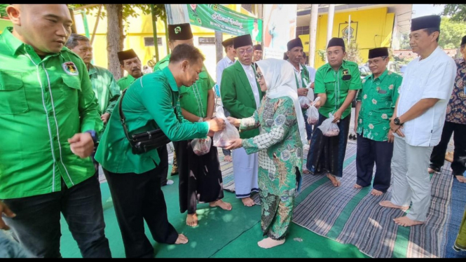 PPP Surabaya berbagai di momen Idul Adha