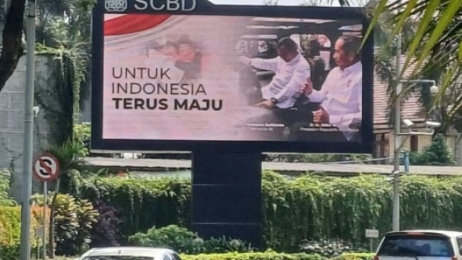 Potret Prabowo-Jokowi bertebaran di jalanan Ibu Kota