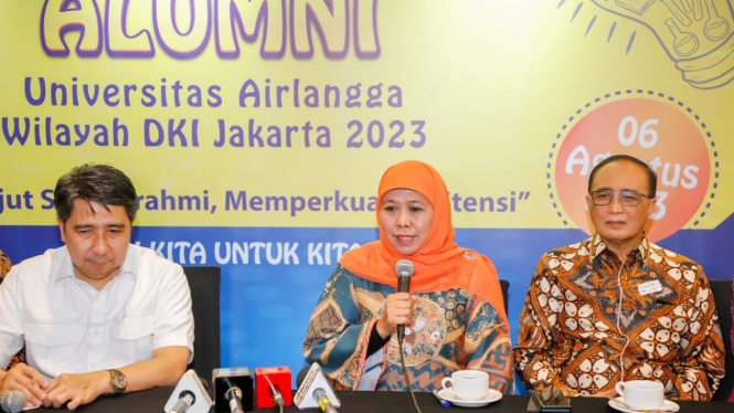 Khofifah Indar Parawansa di acara IKA Unair DKI Jakarta.