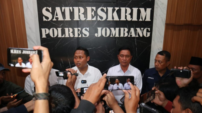 Konferensi pers di Mapolres Jombang