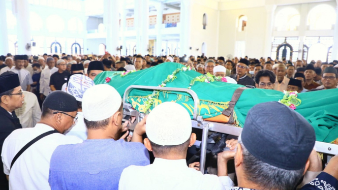 Warga Surabaya Kehilangan 2 Pemuka Agama