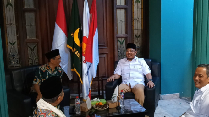 Momen Gerindra Jatim menemui PBB di Pegasengan, Surabaya