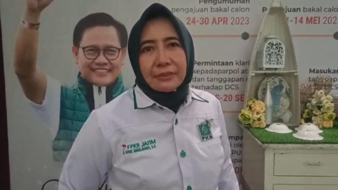 Sekretaris PKB Jawa Timur Anik Maslachah