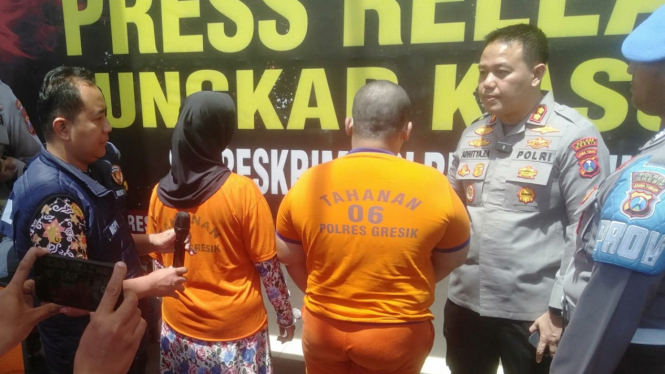 Polres Gresik Amankan Tersangka Sejoli Pembuang Bayi