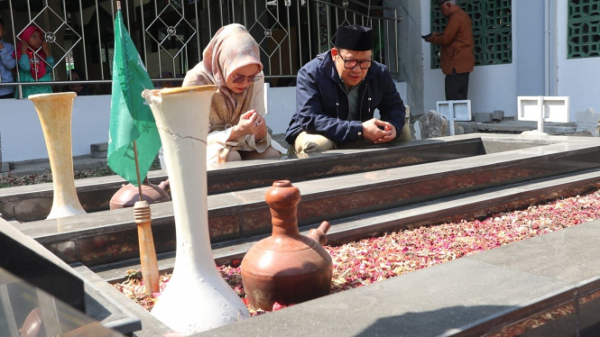 Cak Imin berziarah ke makam ayahandanya di Jombang sebelum deklarasi