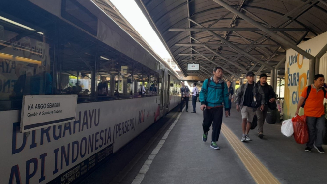 Pelanggan KA di Daop 8 Surabaya Meningkat 35 Persen