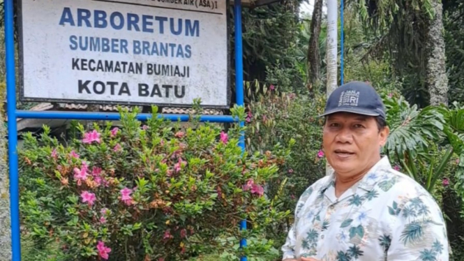 Bambang Haryo saat berkunjung ke sumber air Brantas di Kota Batu.