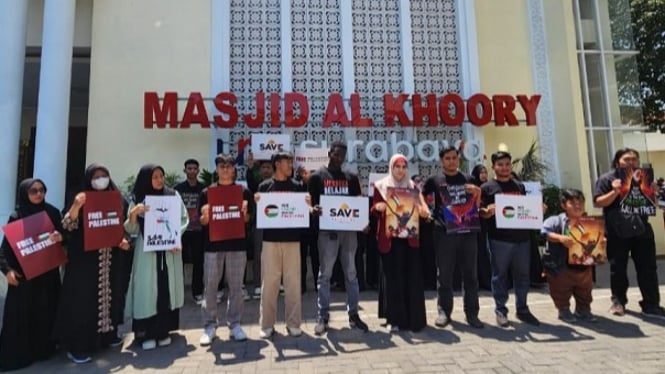 Mahasiswa di Surabaya doa bersama untuk Palestina